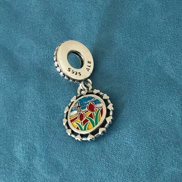 🔥🔥Pandora Custom De Zwaan Windmill and Tulip Field Charm - Picture 3 of 3